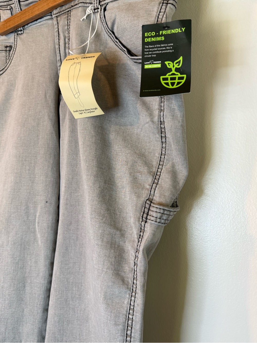 Women's Gray Cropped Jeans with Black Cuff - Eco-Friendly - Picture 5 of 16